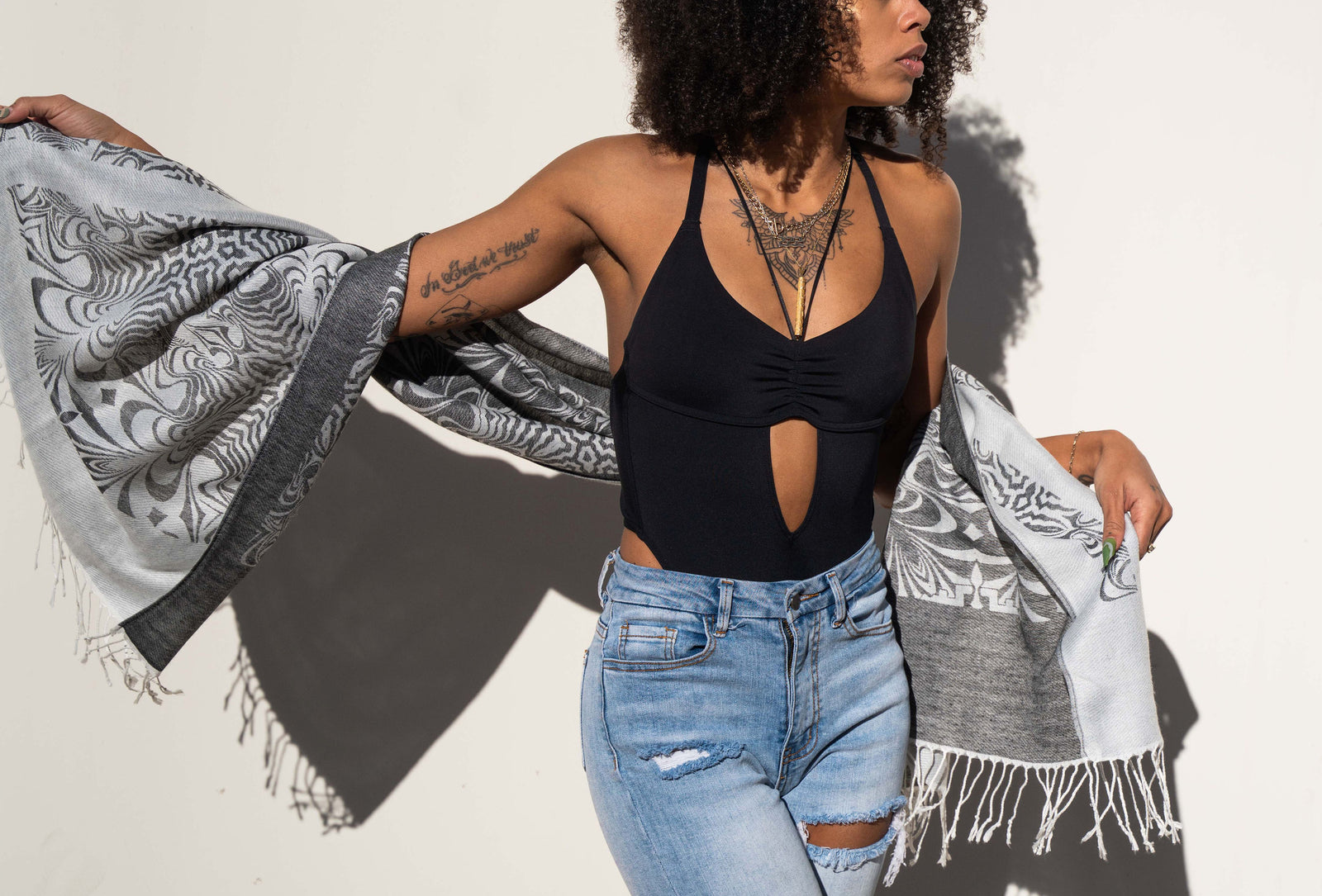Scarves / Kimonos