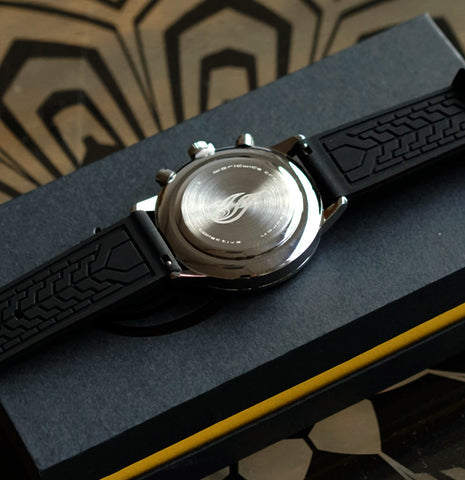 Pantone Watch by Threyda