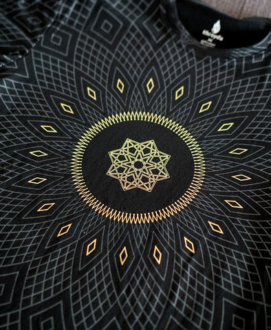 Reactor All Over Screenprint Tee by Threyda